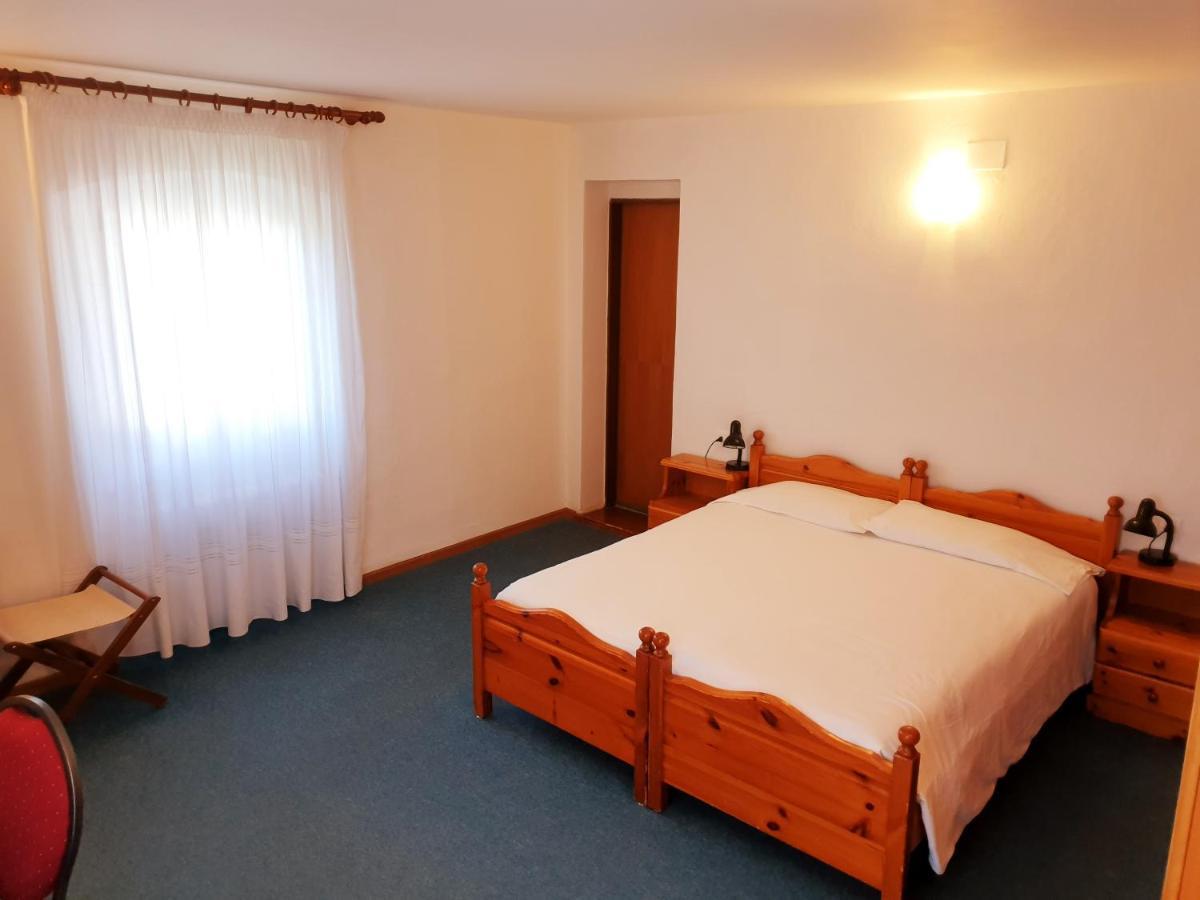 Albergo Trieste Lorenzago Di Cadore ภายนอก รูปภาพ